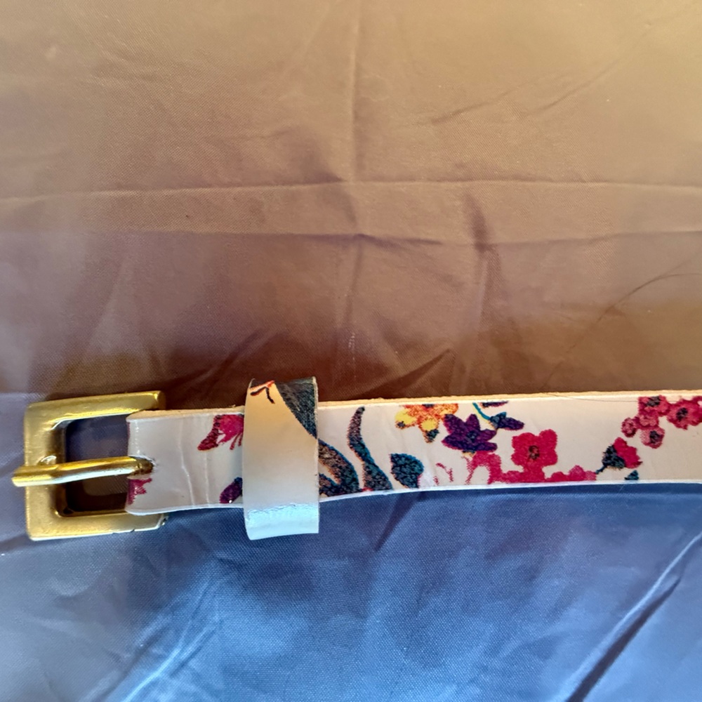 NWT ADA Cream leather floral belt Size Small MSRP $80 - Picture 4 of 9